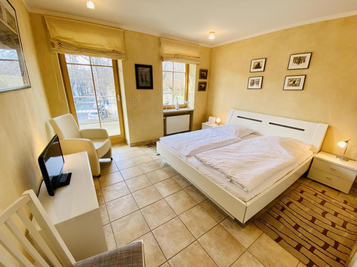 Captains Lounge * Rostock